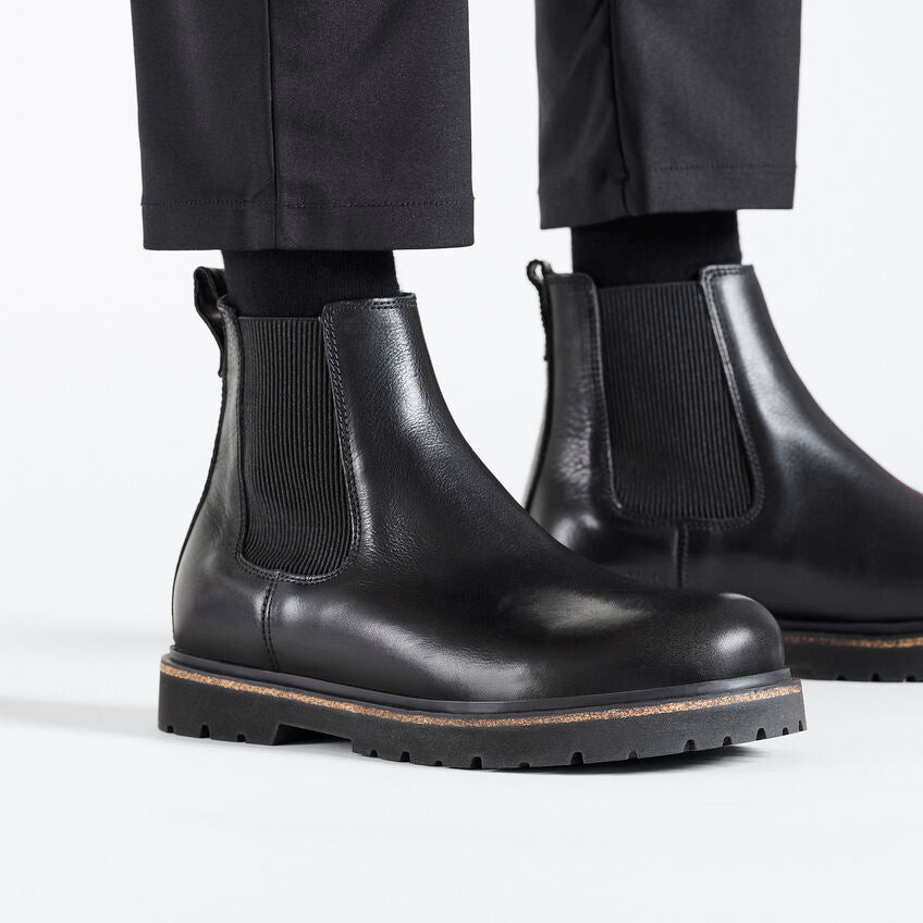 Highwood Slip on pelle nera