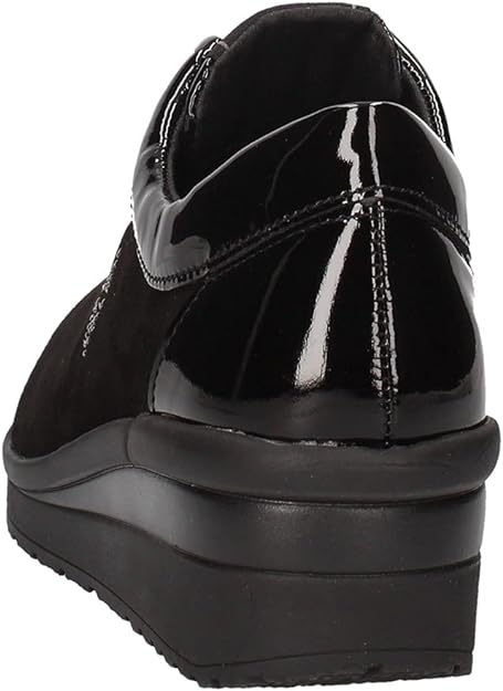 Sneaker Camoscio nero con laccio